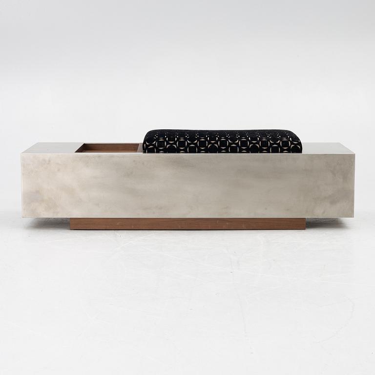 Eva-Lotta Axelsson, a 'Sit' bench by Nude Ateljé.