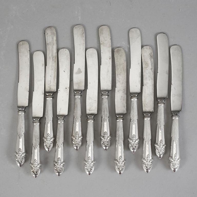 KNIVAR, silver, 12+5 st, "Empire", CG Hallberg, Stockholm, 1910.
