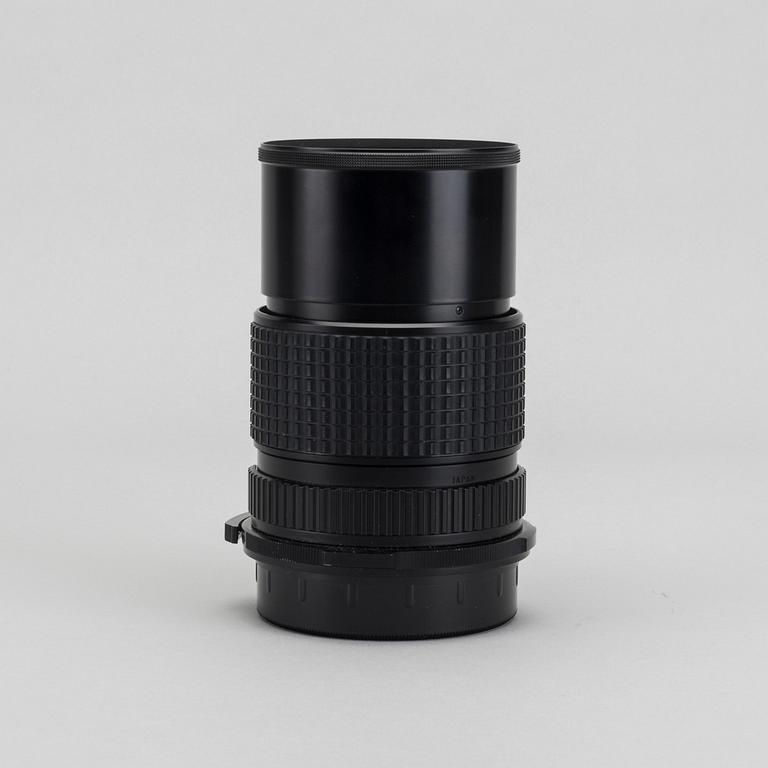 KAMERA, PENTAX 6x7, objektiv 165 mm, 90 mm samt kameraväska, Billingham. 1900-talets fjärde kvartal.