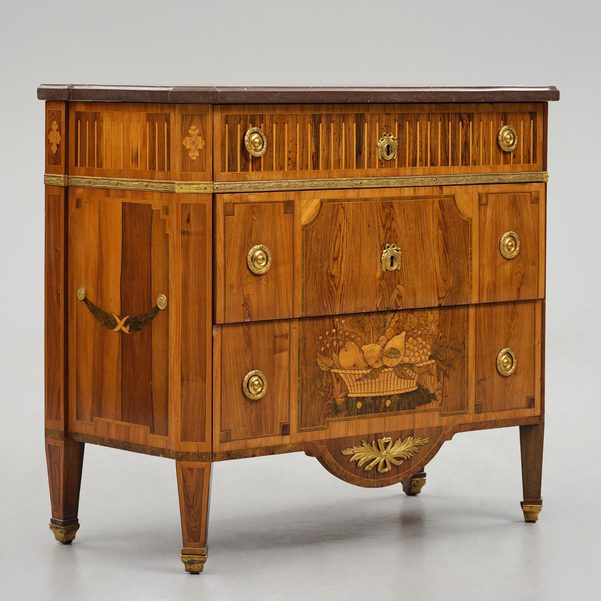 A Gustavian marquetry commode by G. Foltiern (master in Stockohlm 1771-1804).