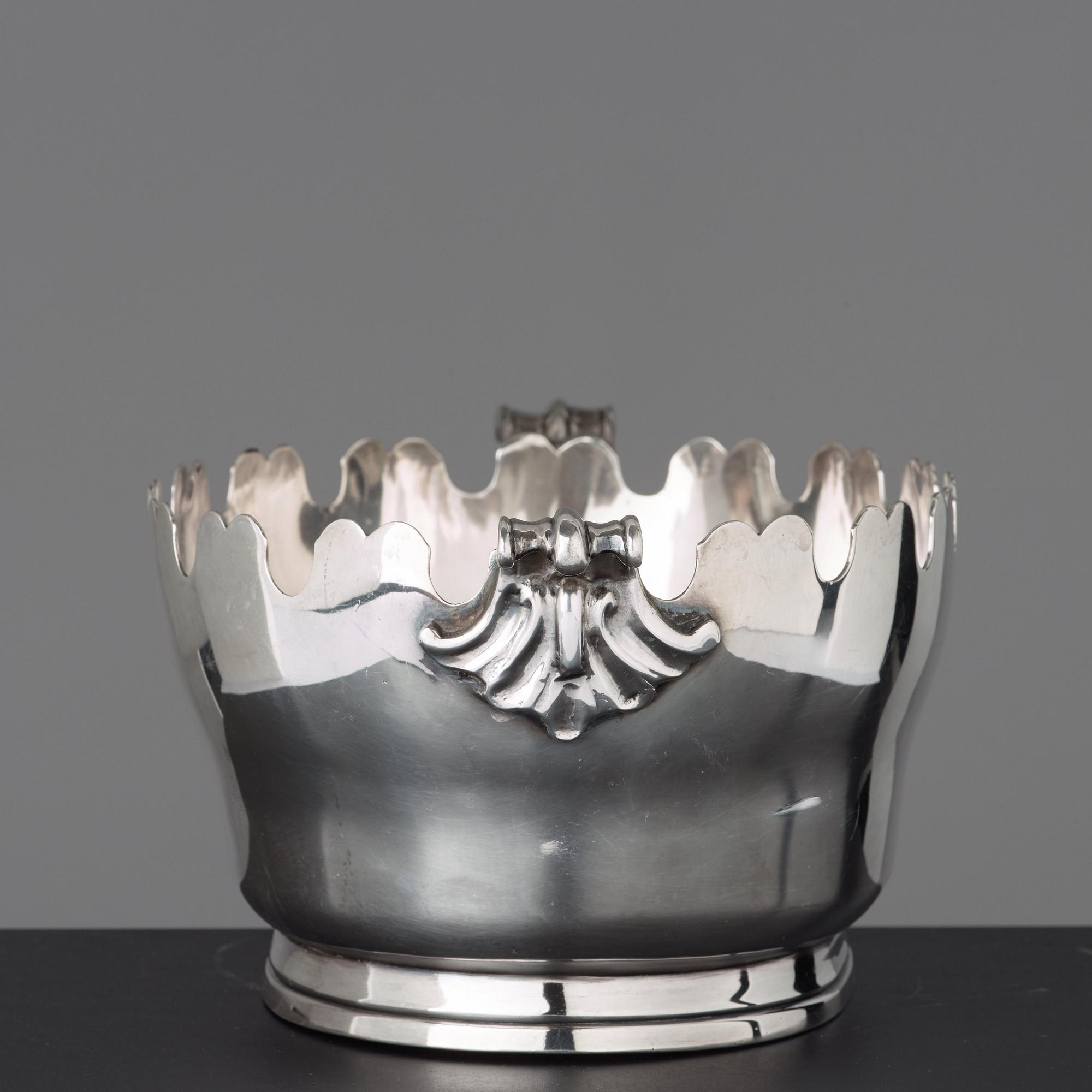 GLASSKÖLJARE, rokoko, 1700-talets andra hälft.