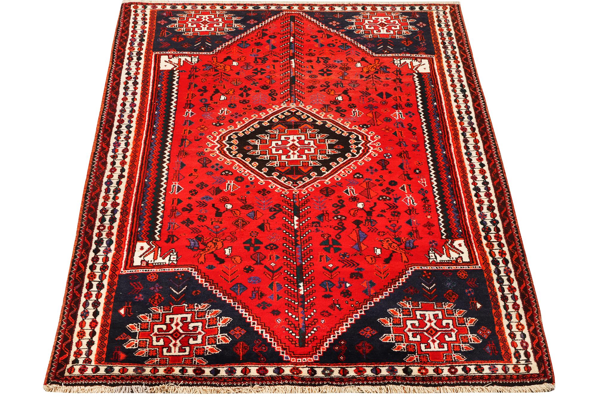 A Qashghai carpet, c. 280 x 183 cm.