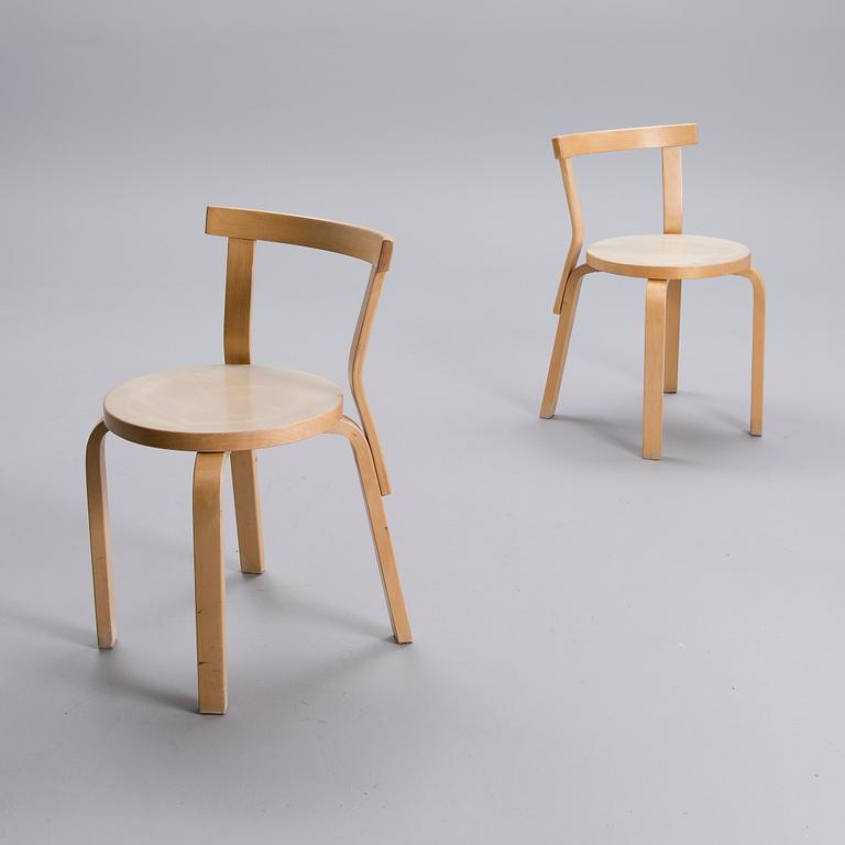 ALVAR AALTO, stolar, 2 st, modell 68, Artek, 1900-talets senare hälft.