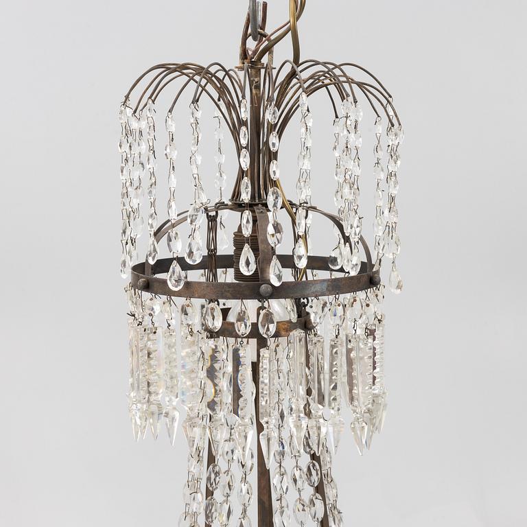 Ljuskrona, 1800-tal med äldre delar.