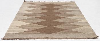 A persian kilim rug, c. 205 x 129 cm.