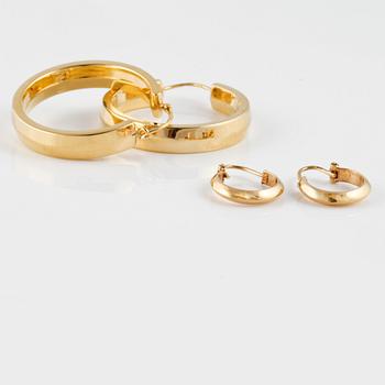 ÖRHÄNGEN, 2 par, 14 respektive 18K guld. Vikt 8,1 gram.