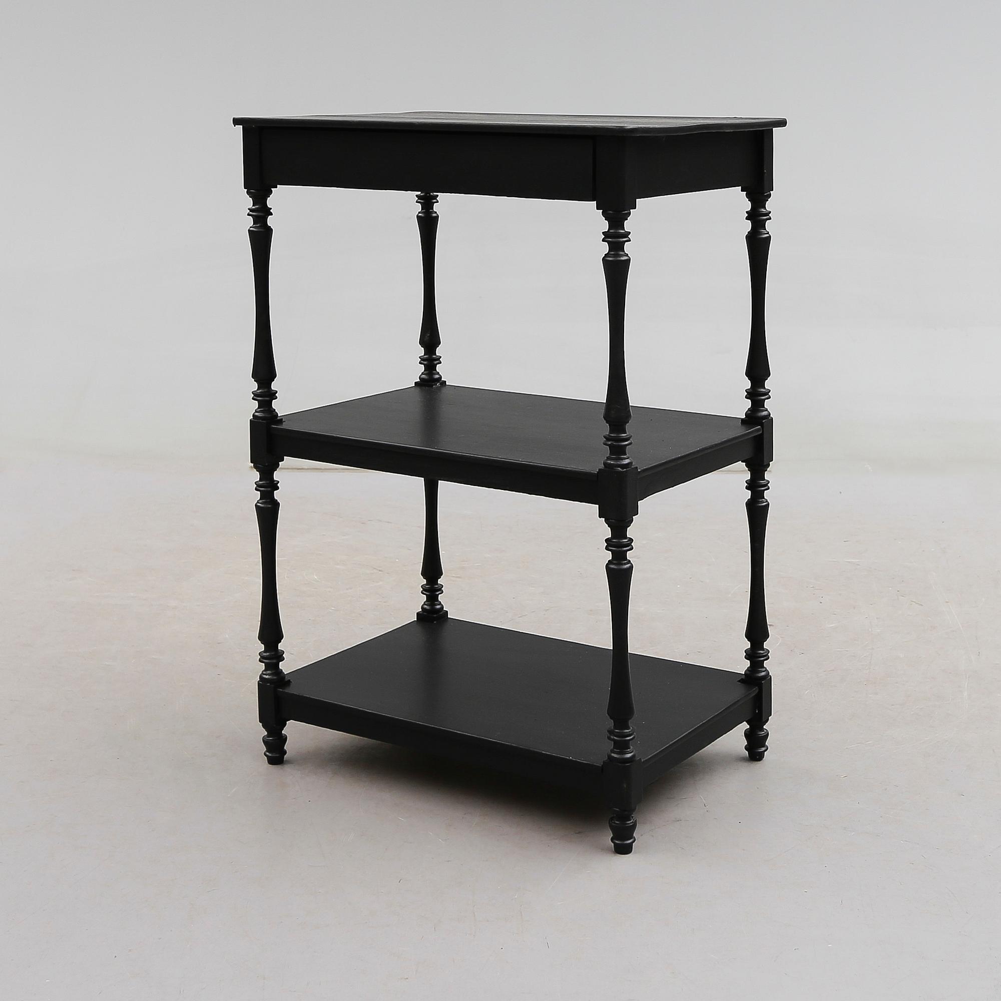 ETAGERE, 1800-talets andra hälft.