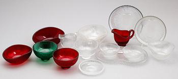 SERVISGLAS, 48 delar, "Reffla", Arthur Percy, Gullaskruf.