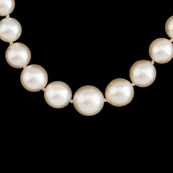PÄRLCOLLIER, odlade sötvattenpärlor.