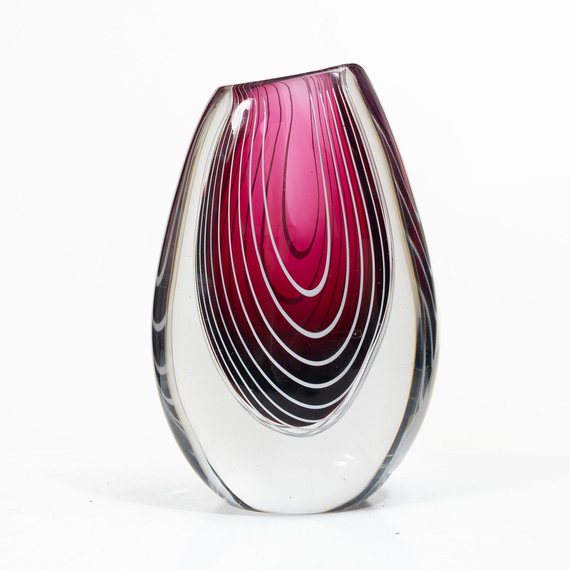 Vicke Lindstrand, vas, glas, Kosta, modell 1114, 1950-tal.