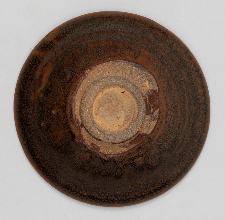 A 'jian-splashed' temmoku bowl, Song dynasty (960-1279).