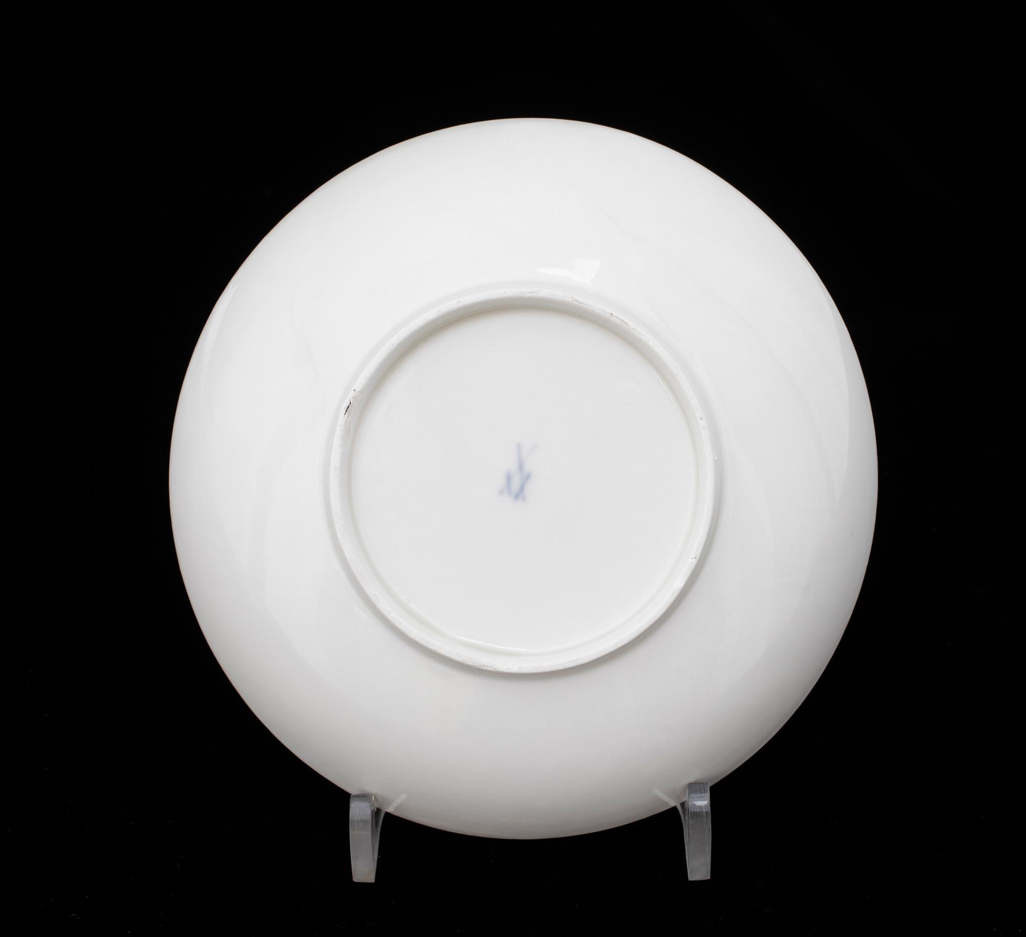 KOPPAR med FAT, 6 st, porslin, Meissen, Marcolinis period (1774-1815).