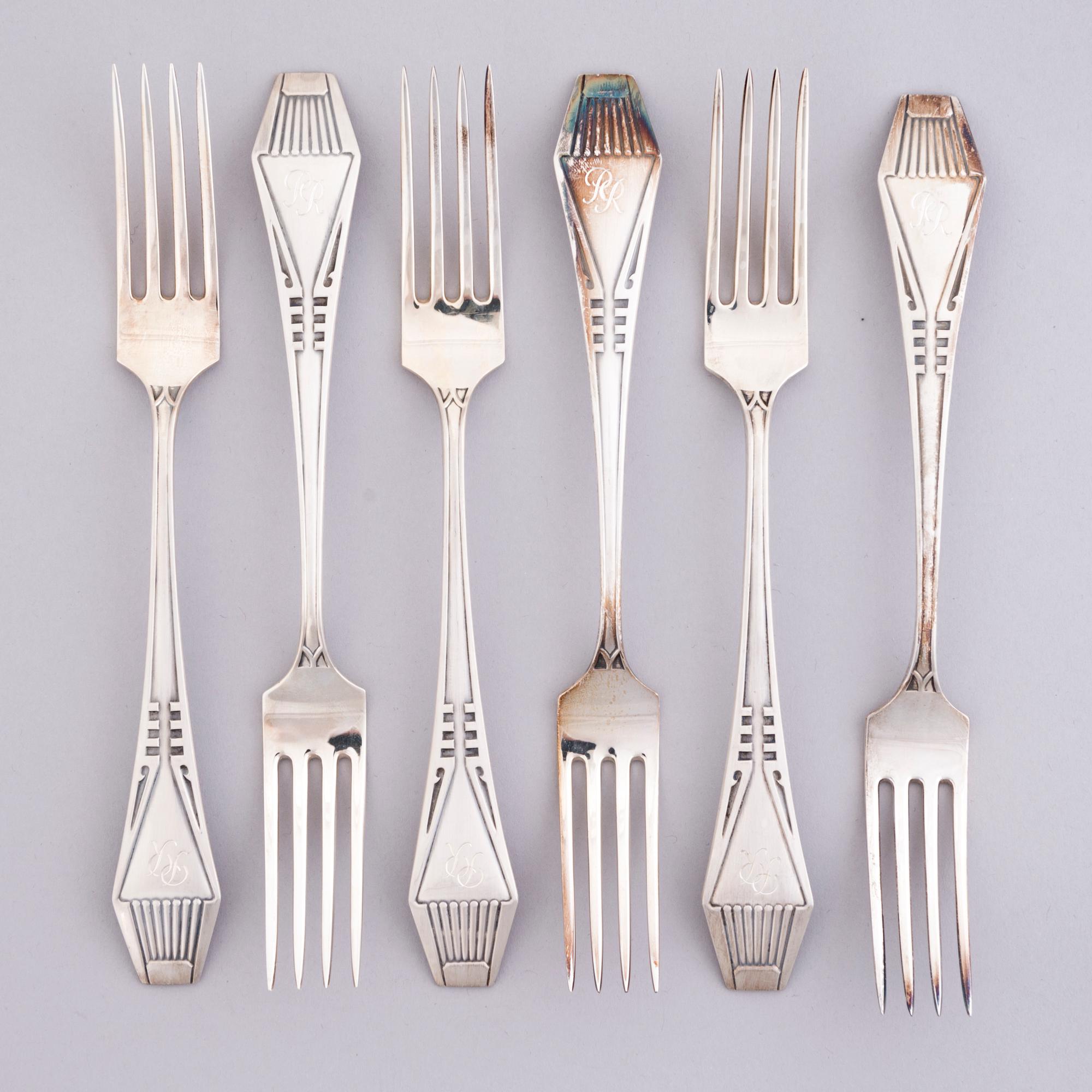A 36-piece set of silver cutlery, Suomi series, Kultateollisuus oy, Turku, Finland 1988-2001.