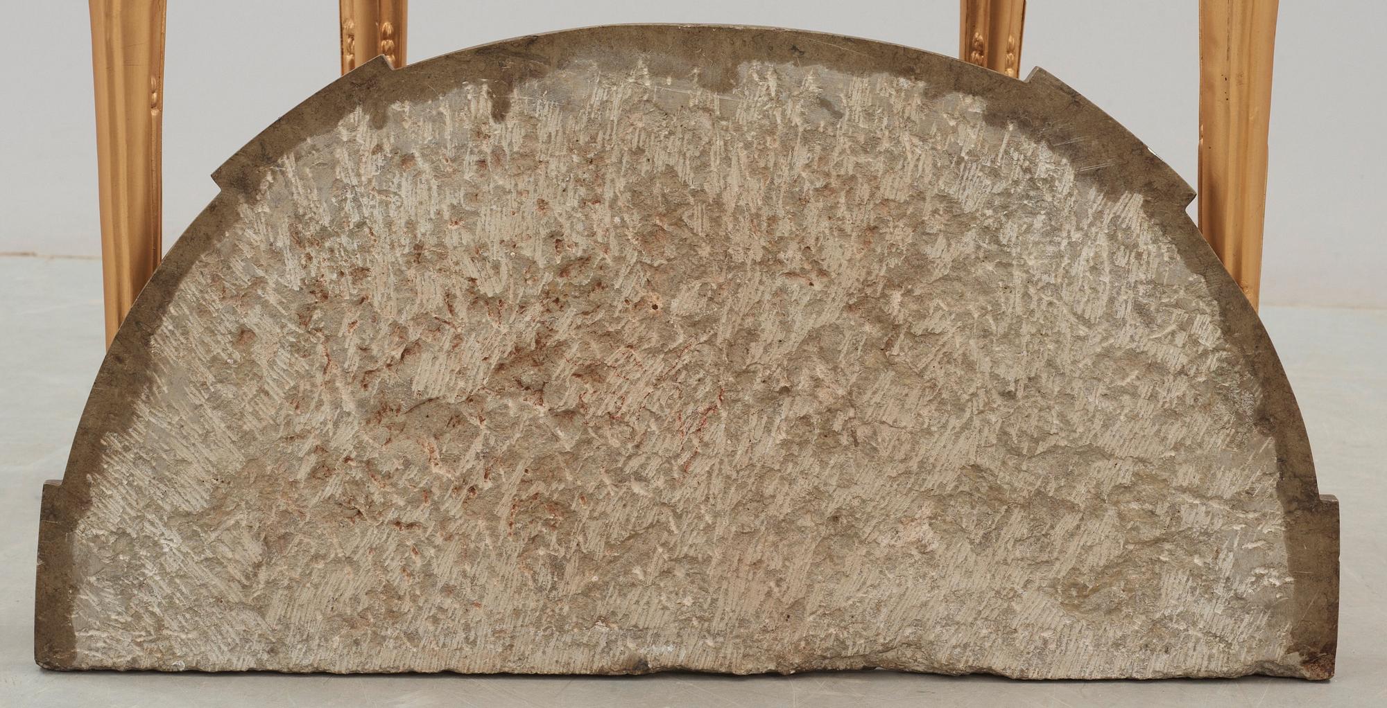 KONSOLBORD. Gustavianskt stockholmsarbete, 1700-talets slut.