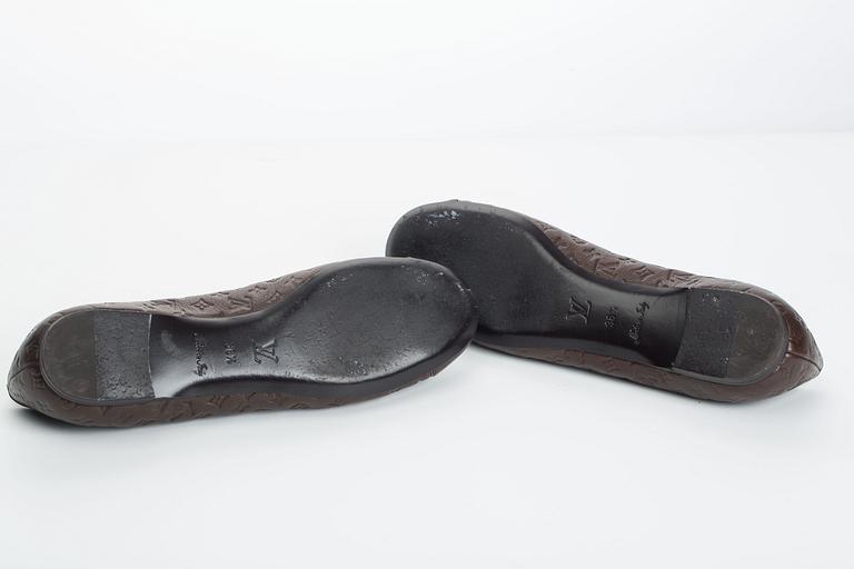 SKOR, "Debbie", Louis Vuitton.