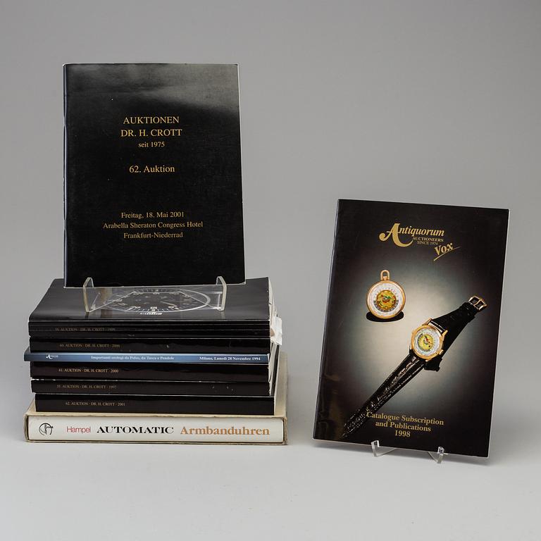 KLOCKLITTERATUR, 9 st, bl.a. Automatic-Armbanduhren aus der Schweiz: Uhren, die sich selber aufziehen.