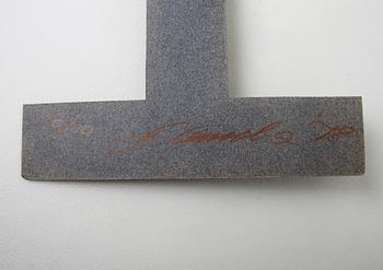 STEFAN WEWERKA, objekt, kartong, sign o numr 10/10.