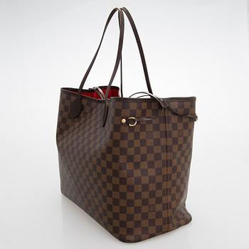 Louis Vuitton, "Neverfull GM" laukku samt pochette.