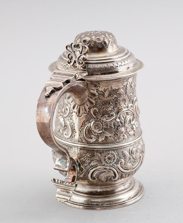 STOP, silver, IM,  London 1766. Vikt ca 788 g.