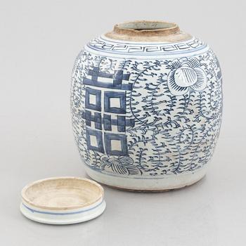 A blue and white porcelain bowl and a blue and white urn lidded jar, China,.