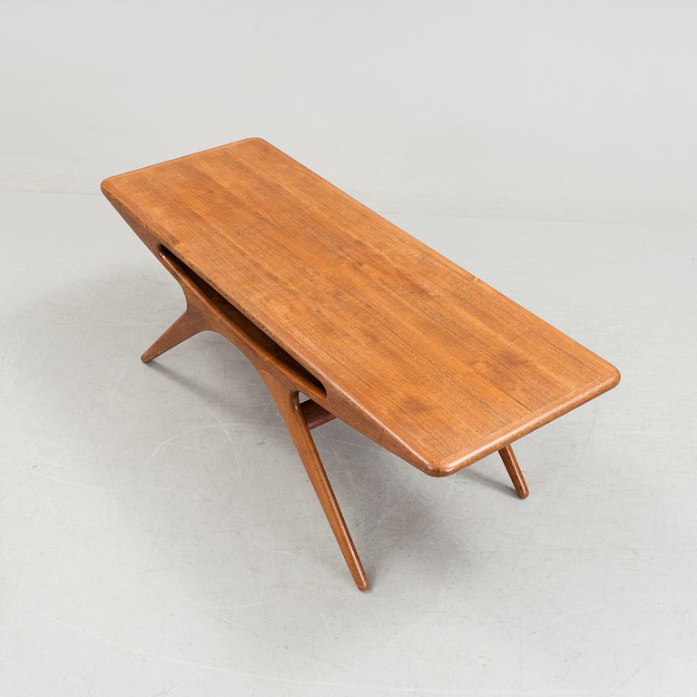 A Johannes Andersen "Smile" coffee table, 1950's.