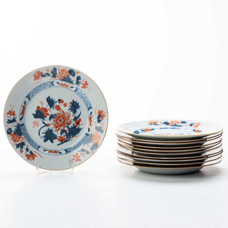 TALLRIKAR, 11 stycken, kompaniporslin. Qingdynastin, Qianlong (1736-95).