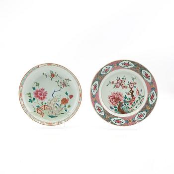 Plates/shallow bowls, 4 pcs, China, 18th century, porcelain.