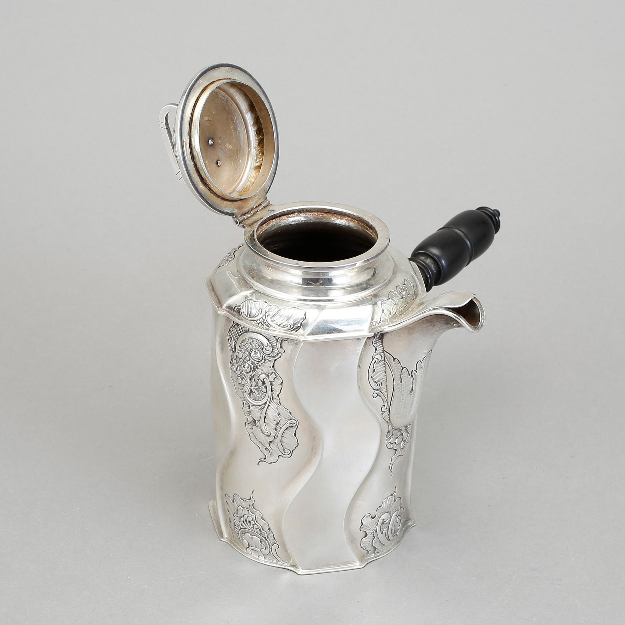 KAFFEKANNA, silver, S & M Benzen, Köpenham 1899. Vikt ca 605 gram.