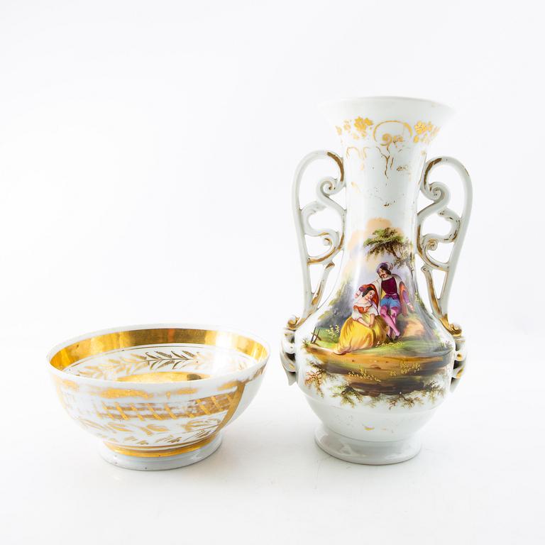 Vase and bowl Russia mid/second half of the 19th century porcelain.