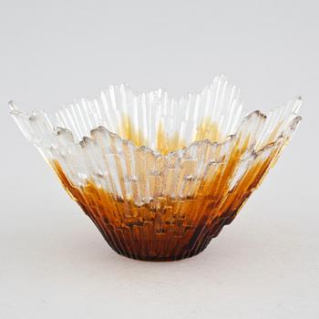 A glass bowl by TAUNO WIRKKALA from the second part of the 20th century.