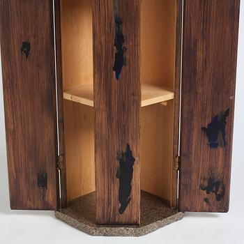 Rolf Hanson, a "Pelare" cabinet, ed. 64/90, Källemo, Värnamo post 1991.