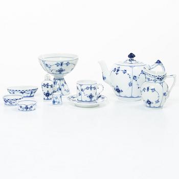 Royal Copenhagen, dock/miniatyrservis, 18 delar, bland annat 1894-1900.