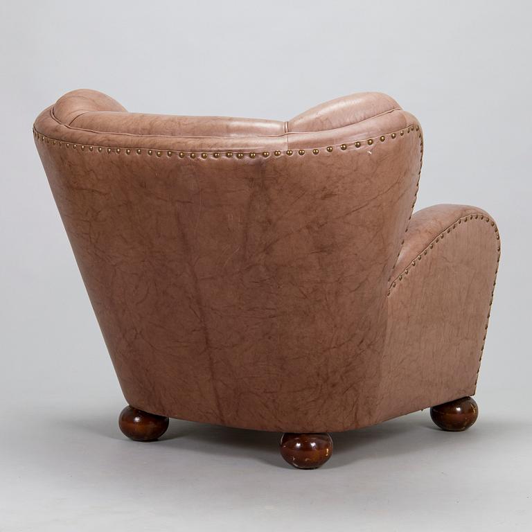 Märta Blomstedt, an 'Aulanko-model' armchair. Designed in 1939.