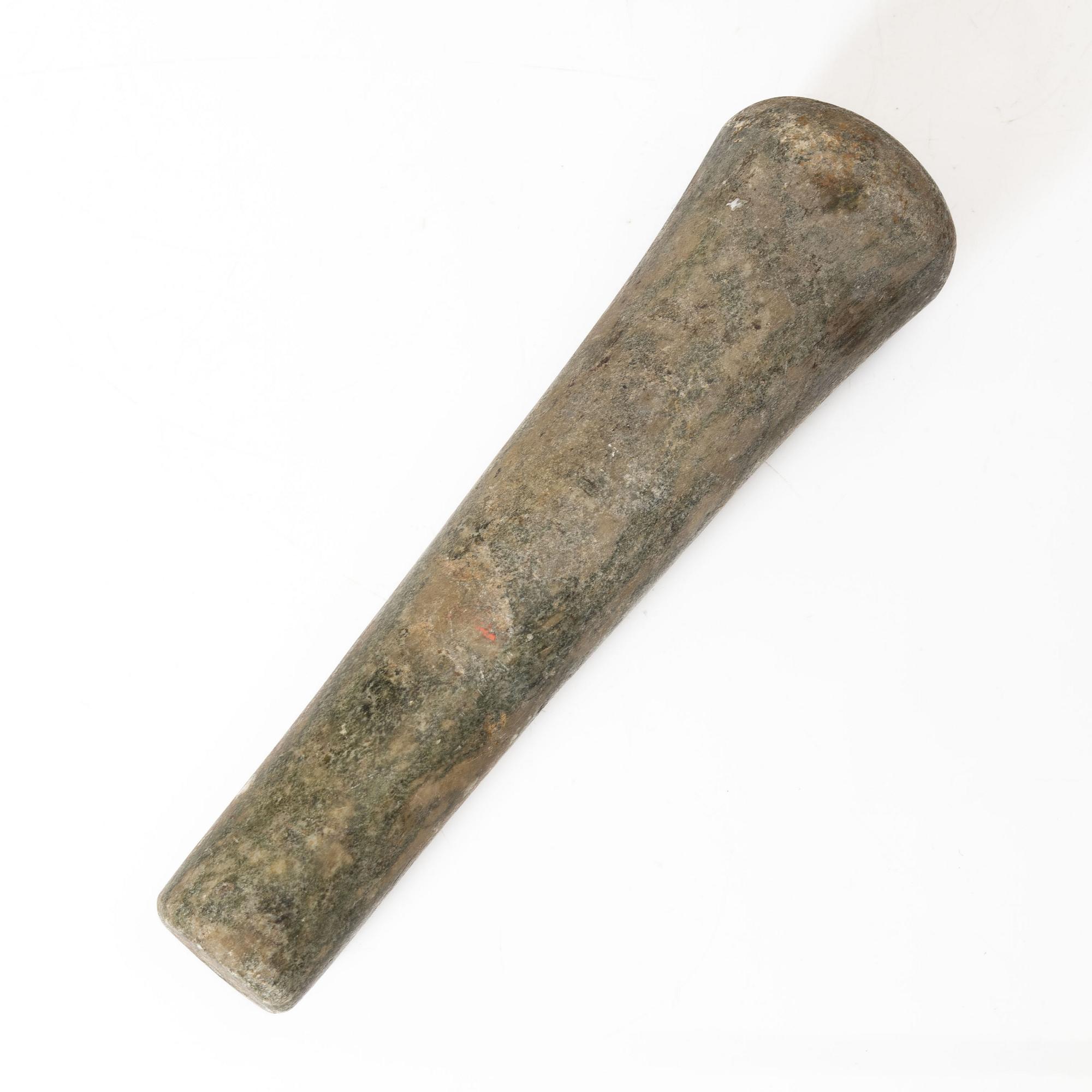 Mortel med stöt, kolmårdsmarmor, 1800-tal.