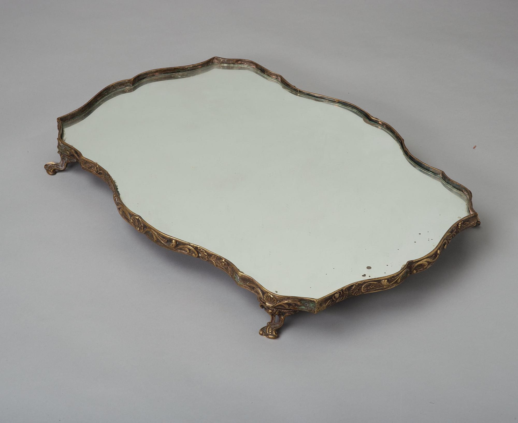 BORDSPLATEAU, rokoko, 1700-talets andra hälft.