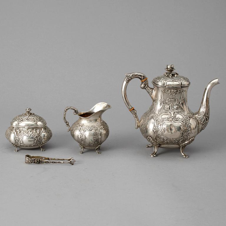 KAFFESERVIS, 4 delar, svenska importstämplar, rokokostil, omkring 1900-talets mitt. Total vikt ca 767g.