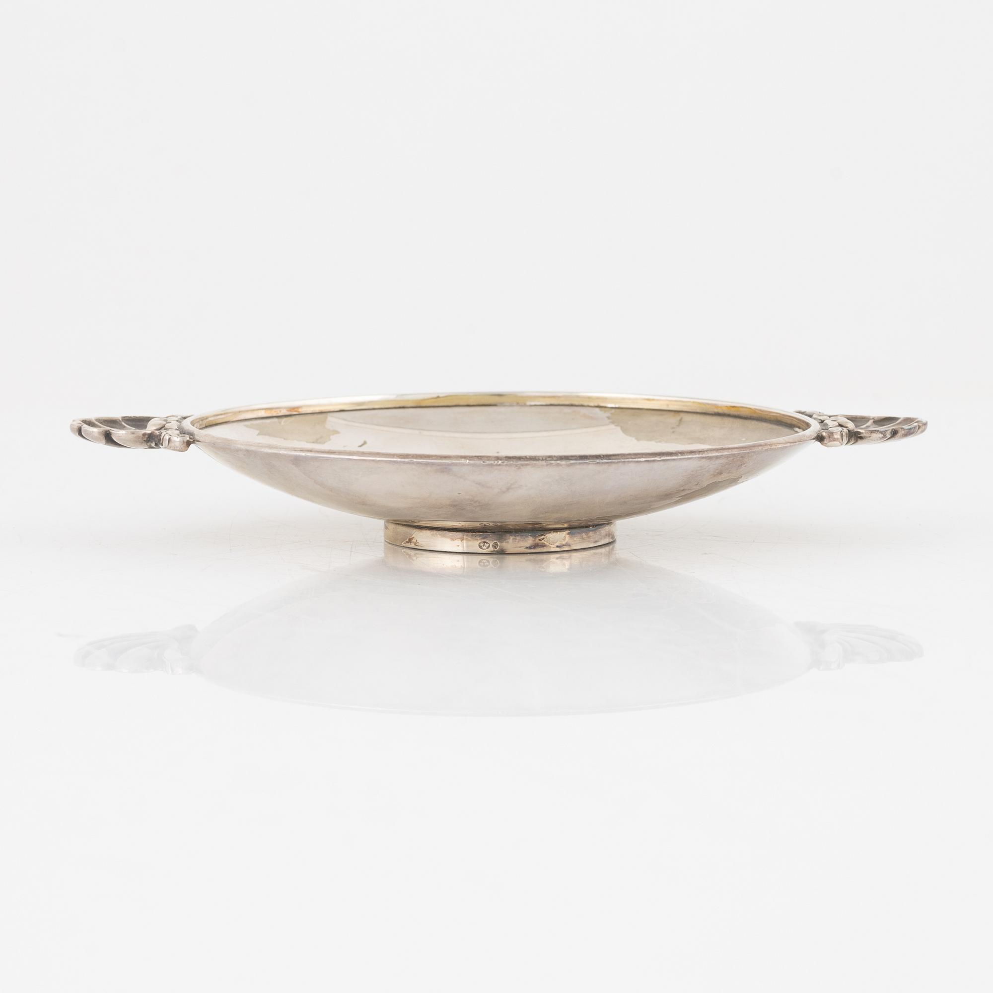 Gundorph Albertus, a sterling silver dish, model 355, Georg Jensen 1945-1977, Copenhagen, Denmark.