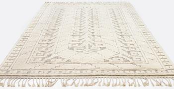 Märta Måås-Fjetterström, matta, "Vita spetsporten", reliefflossa, ca 270 x 164 cm, signerad AB MMF A.C.E. C 1962.