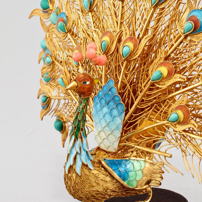 FIGURIN, förgyllt silver, troligen Kina, 1900-talets andra hälft.