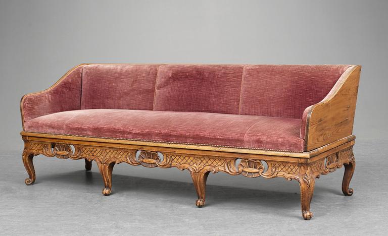 TRÅGSOFFA. Rokokostil.