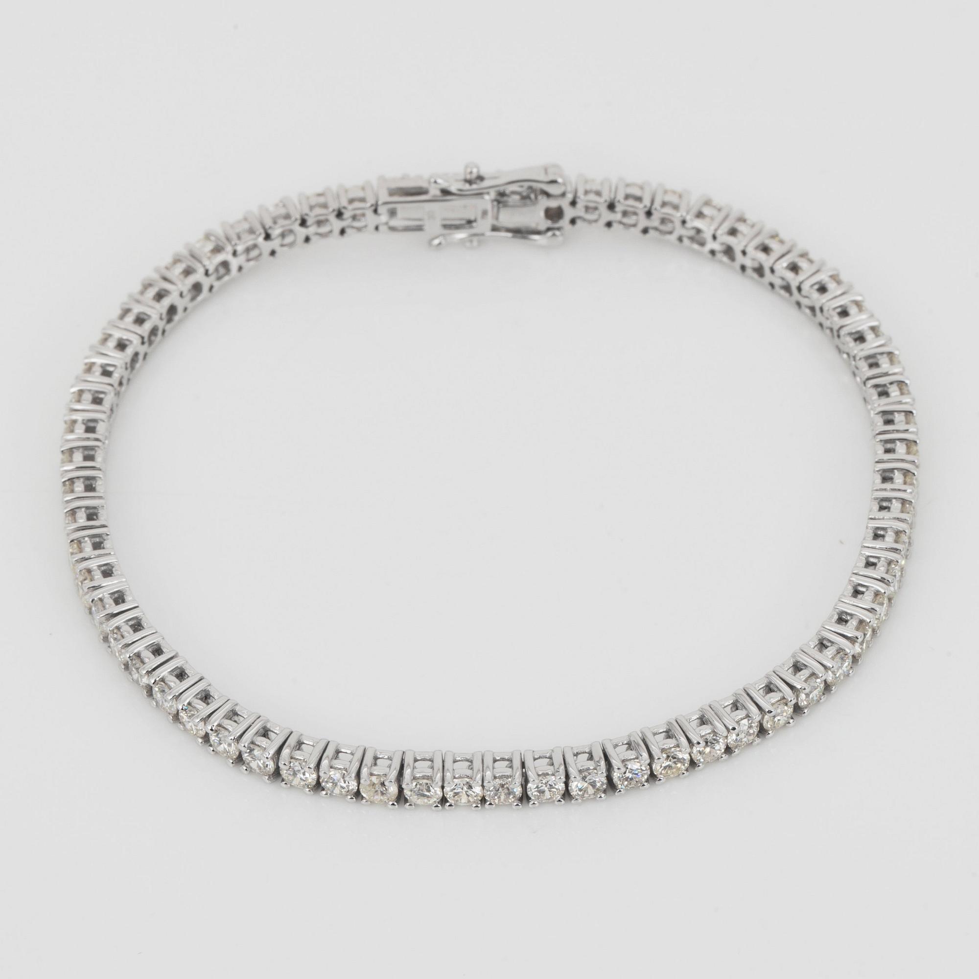 ARMBAND, sk. Tennisarmband, med briljantslipade diamanter, ca 3.70 ct.