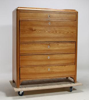 CHIFFONJE. Senempire 1800-talet mitt.