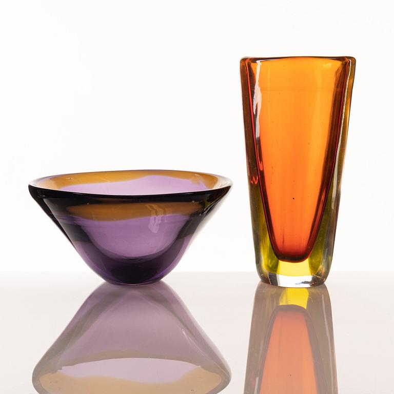 A glass vase and bowl, presumably Seguso, Murano, Italy.