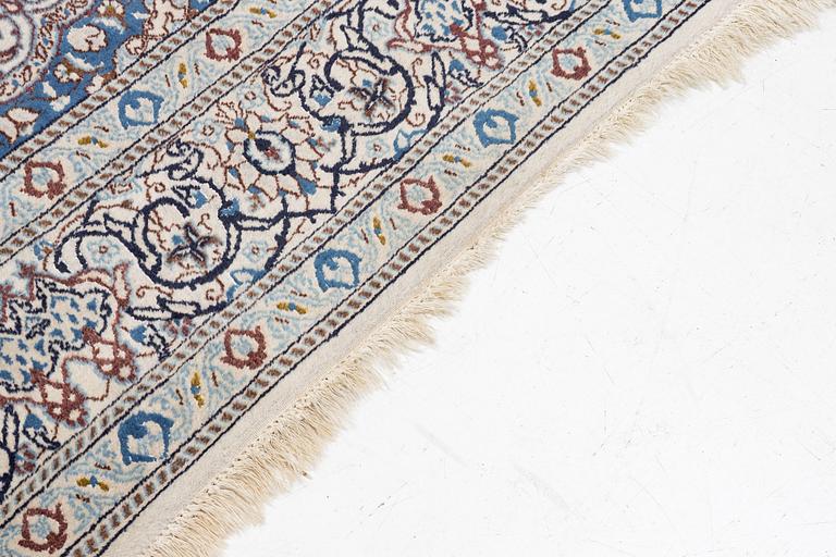 Rug, Nain, approx. 300 x 196 cm.