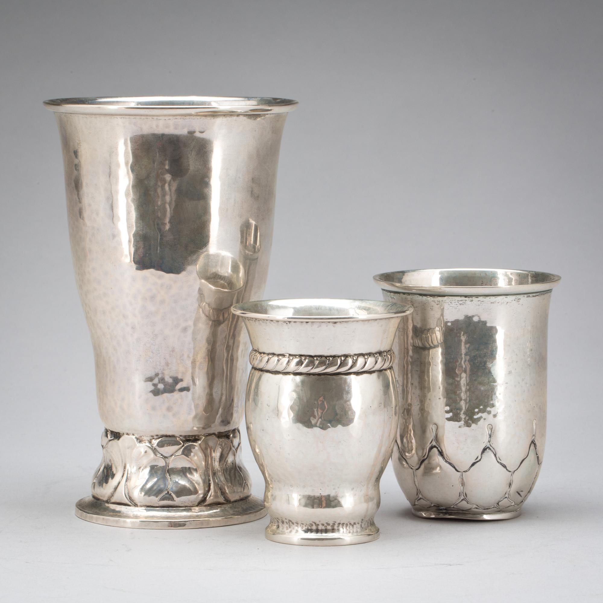 VAS och BÄGARE, 2 st, silver, Danmark. Total vikt c:a 340 g.