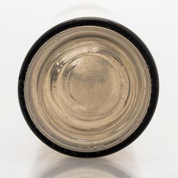 Nanny Still, flaska, modell 1737, signerad Riihimäen Lasi O.Y. Nanny Still.