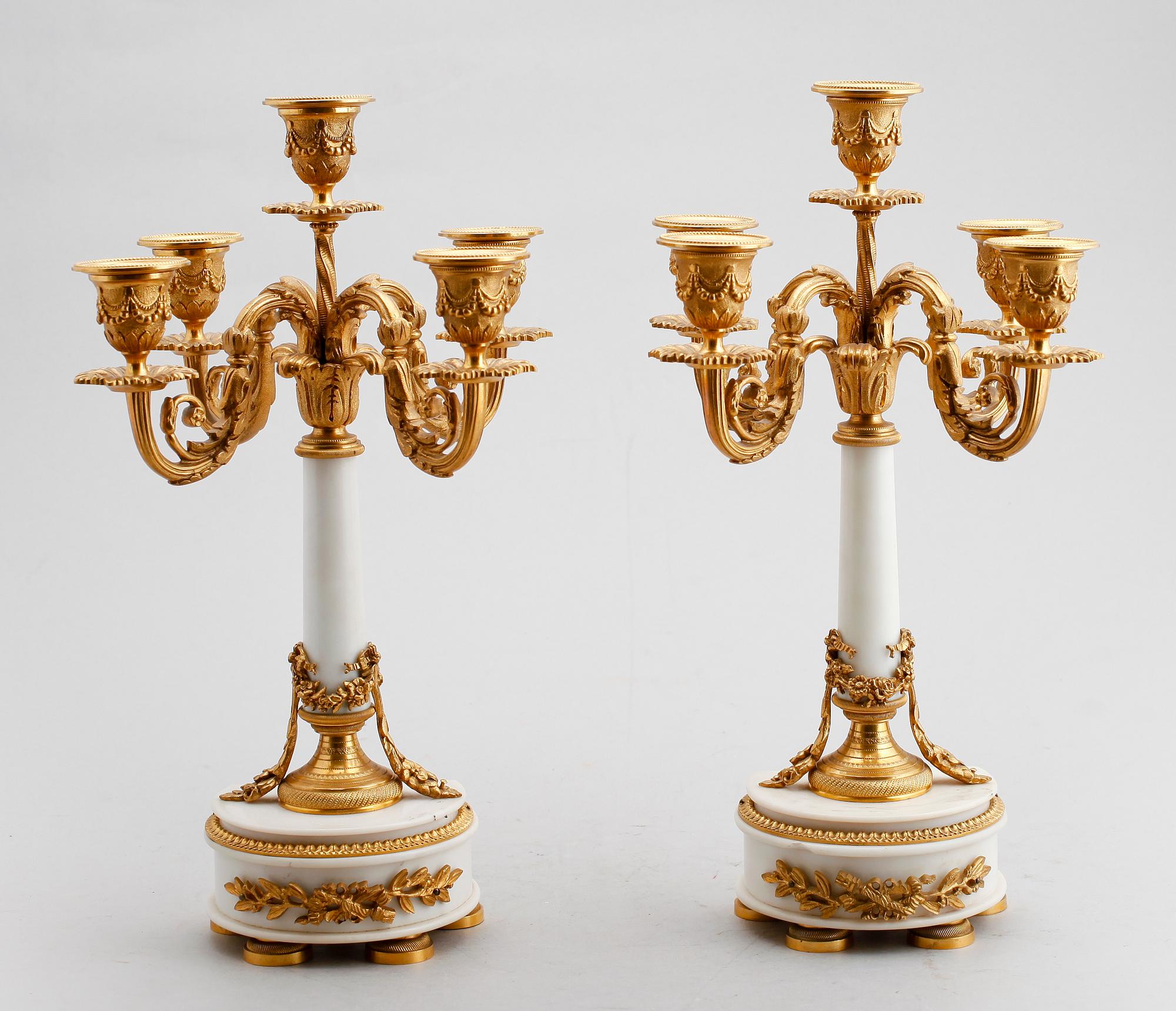 KANDELABRAR, 1 par, gustaviansk stil, 1900-talets första hälft.