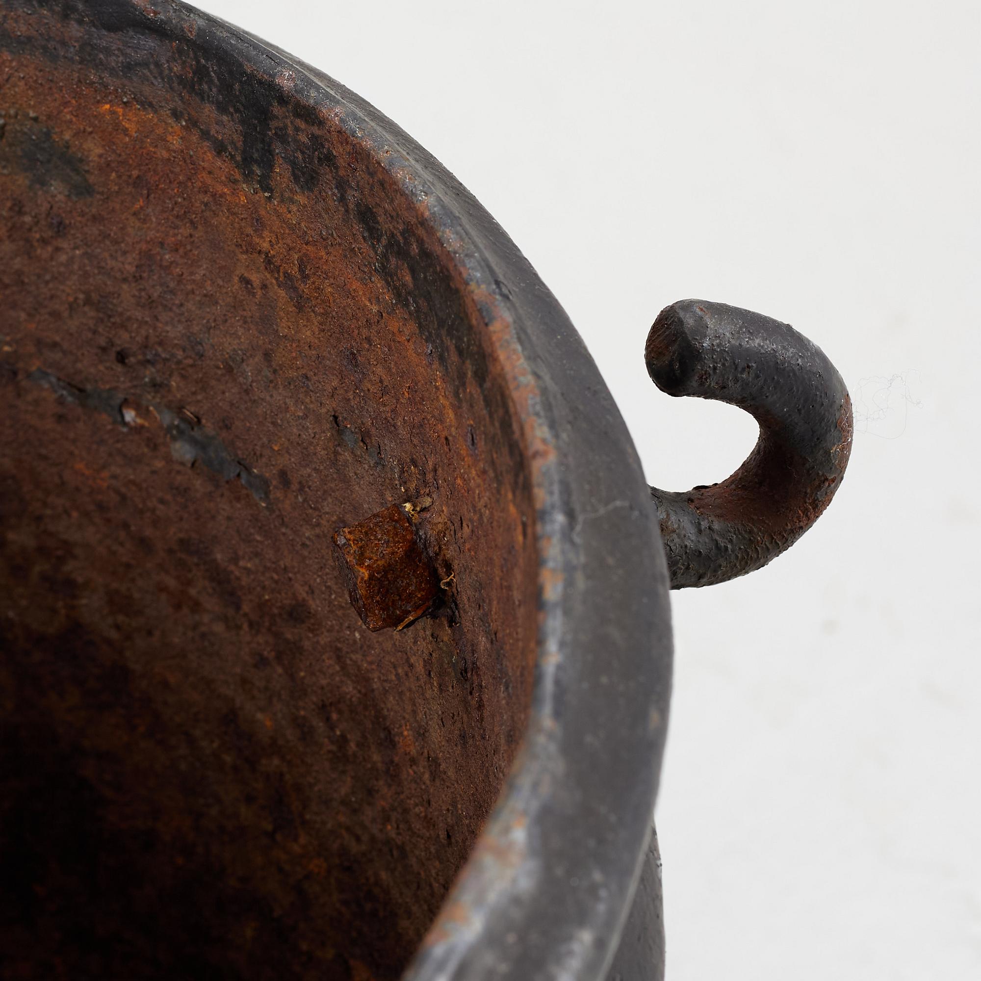 A cast iron garden urn, Stavsjö Bruk, 20th century.