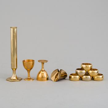 12 pieces of brass, including some by Pierre Forssell, Skultuna.