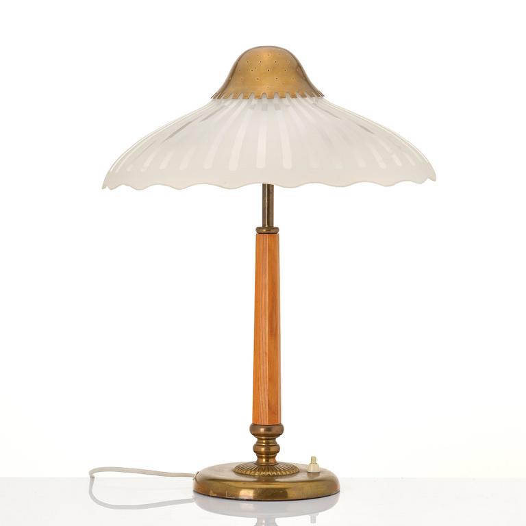 Harald Notini, a table lamp, model '15462', Arvid Böhlmarks Lampfabrik, Sweden, 1940s.